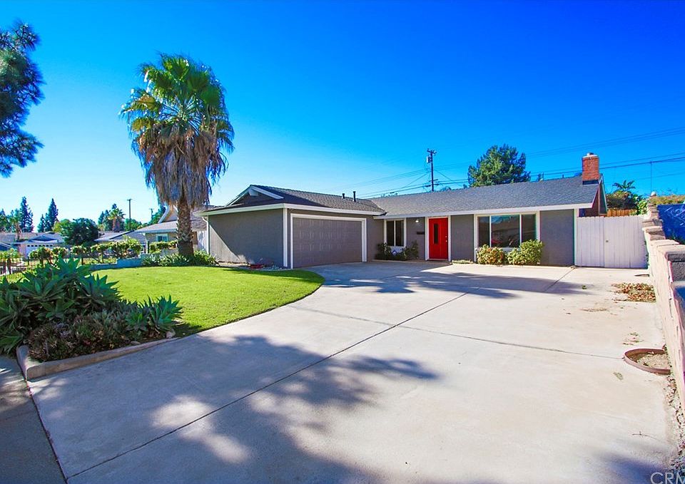 1st image of 1747 N Madera Ave