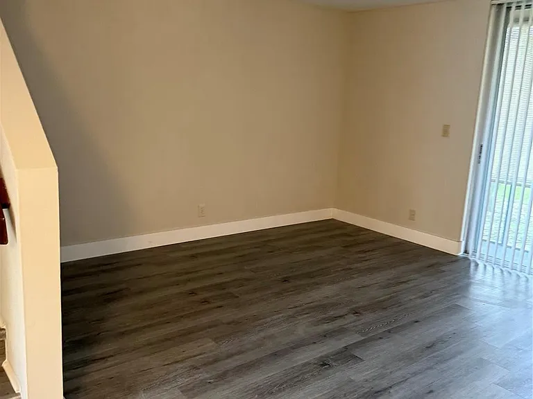 1349 Sussex Dr #1349 — Photo 3