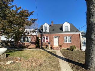 1 Hartford Ave #2, Stamford, CT 06907