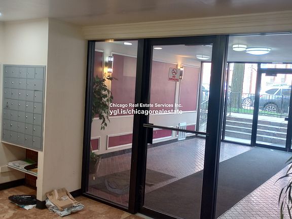 5th image of 3825 N Pine Grove Ave APT 406