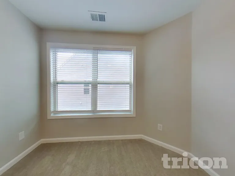 3444 Baylor Cir — Photo 4