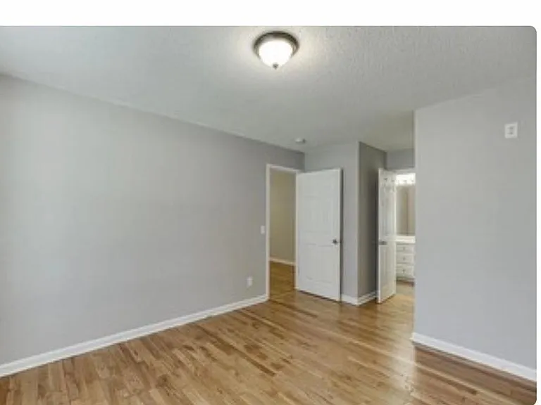 8950 Pine Tree Cir — Photo 26