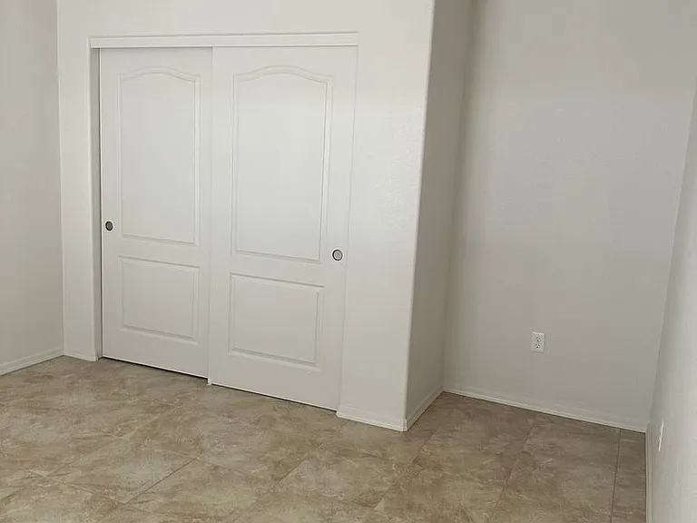 3064 Shoshone Dr #E101 — Photo 12