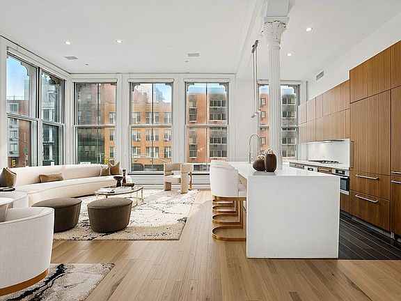 2nd image of 2 Bleecker St