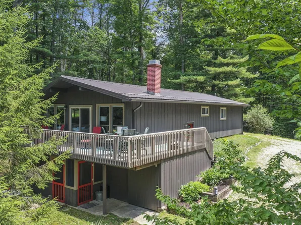 441 Kusa Ln, Sugar Grove, OH 43155