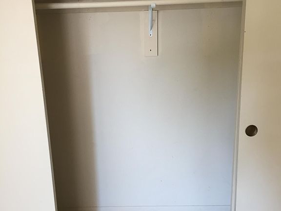 Middle sliding door to closet