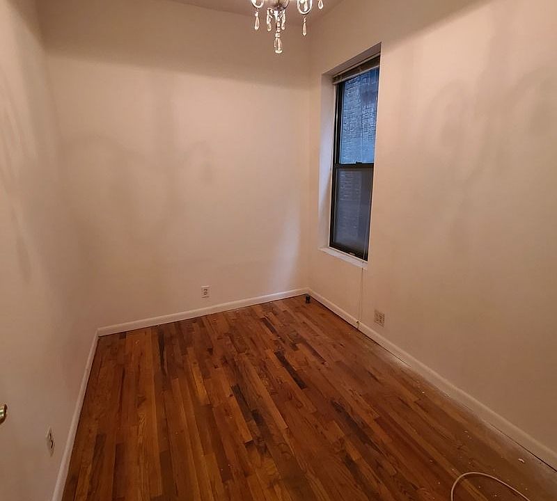 2nd image of 163 E 87th St APT 4A