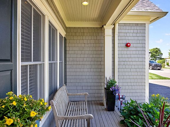 5th image of 1090 Shore Rd #13