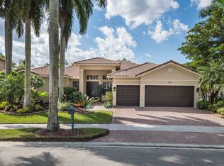 1817 Harbor Pointe Cir, Weston, FL 33327