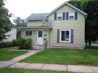 1337 S Float Ave, Freeport, IL 61032