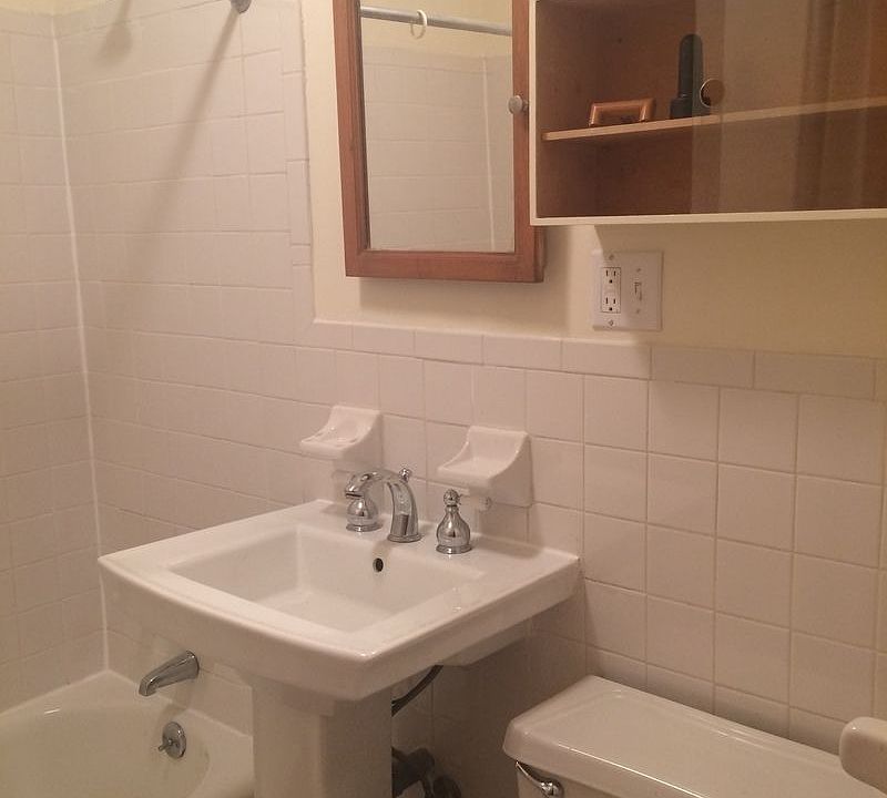 1st image of 446 Grand Ave APT 1
