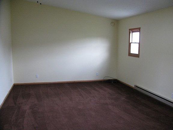 5th image of 1056 Underwood Dr S