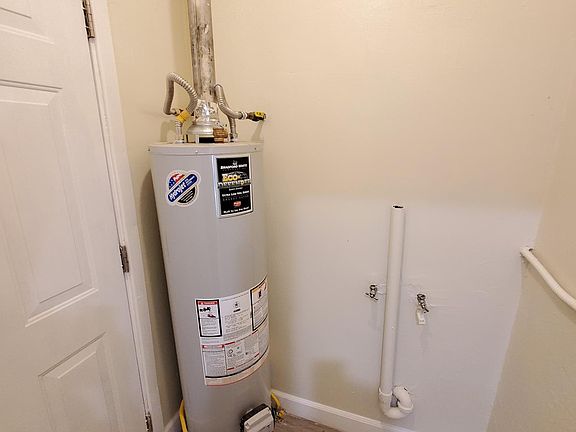 5th image of 943 S Bonnie Beach Pl