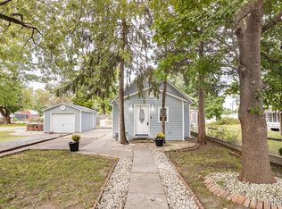 1745 Spruce St, Granite City, IL 62040