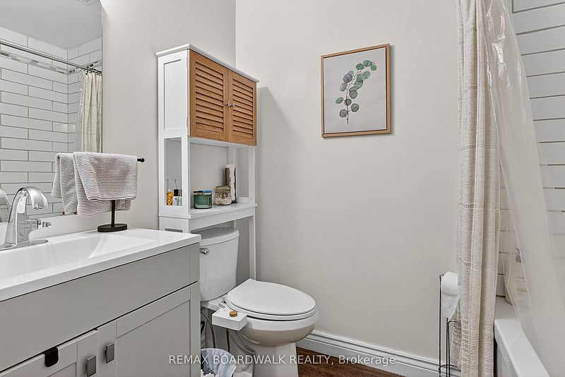 Ottawa House for rent - 4 Bedrooms — photo 13