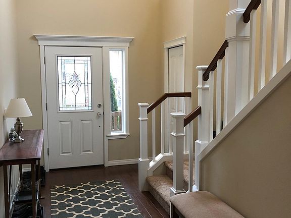 Entry/Foyer