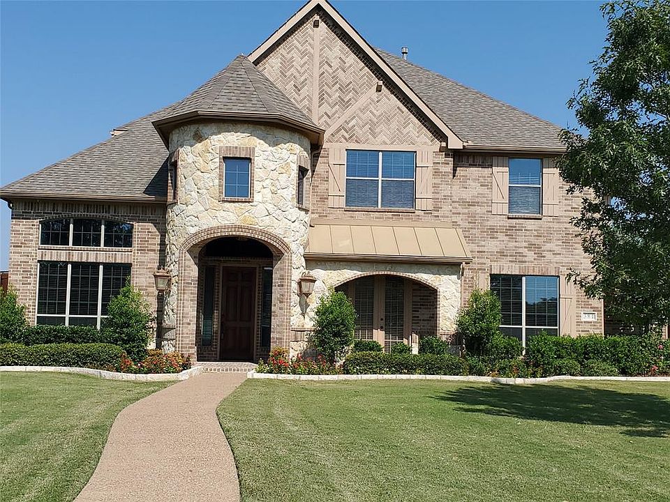 1st image of 381 Vista Park Dr