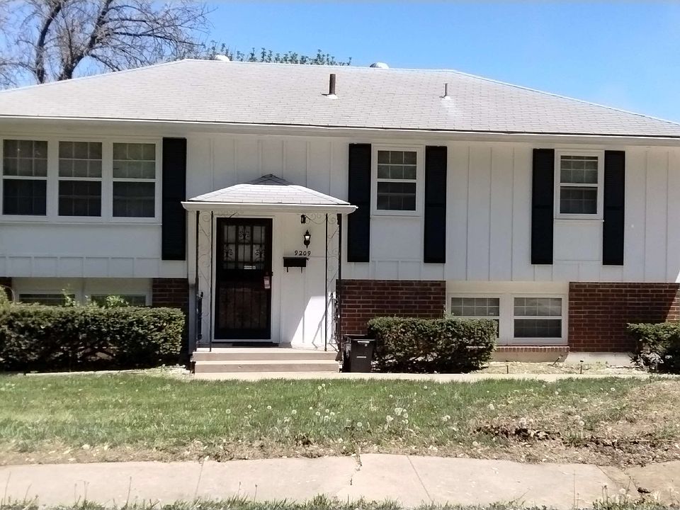 1st image of 9209 Farley Ave