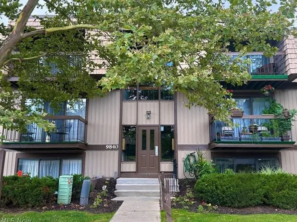 9840 Sunrise Blvd Unit S27, North Royalton, OH 44133