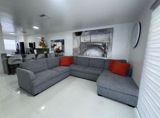 7965 NW 8th St #23E, Miami, FL 33126
