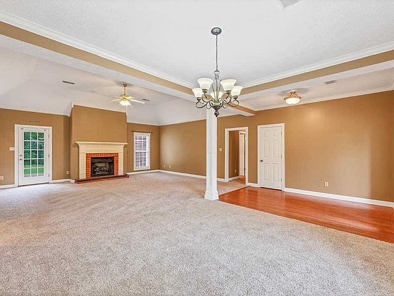 5th image of 25 Sommersby Dr