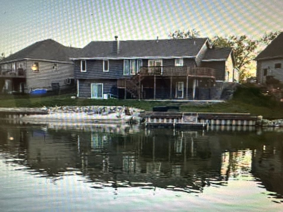 1st image of 19513 Watersedge Cir