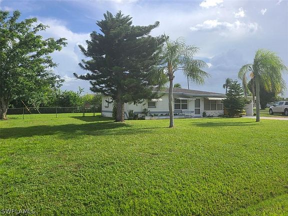 3rd image of 802 Coolidge Ave