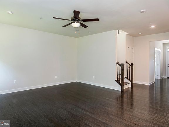 5th image of 8206 Hickory Hollow Dr