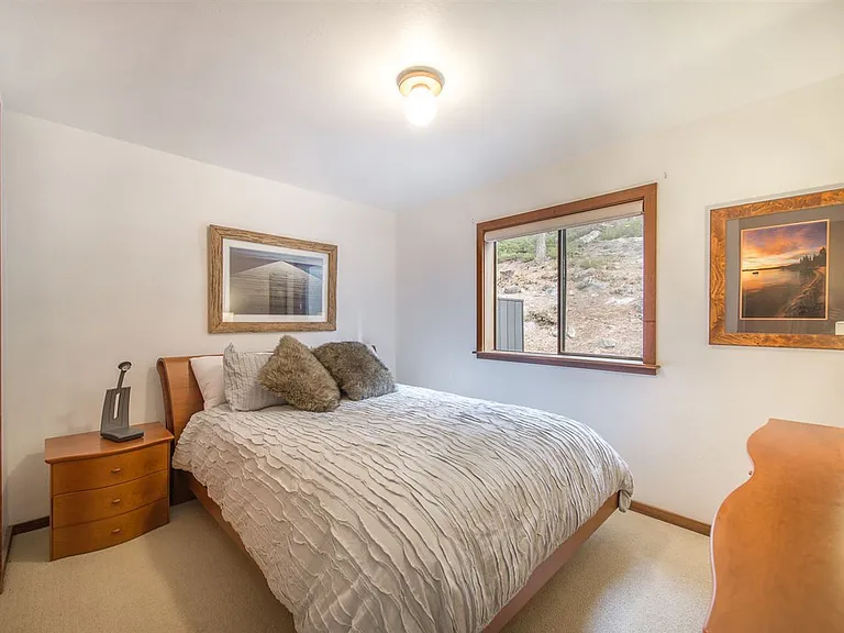 312 Park Ln — Photo 13