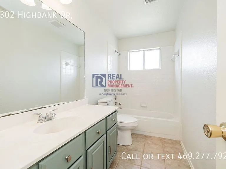2302 Highbank Dr — Photo 28