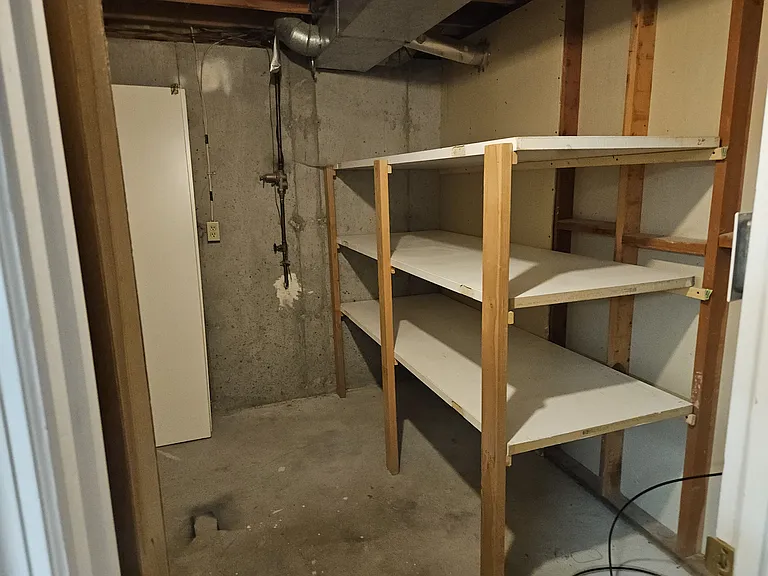 7928 S 2840 W — Photo 7