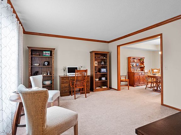 3rd image of 8027 Weeping Willow Ct