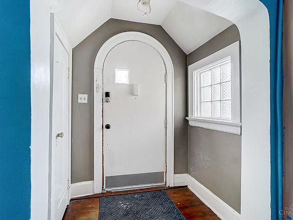 3rd image of 460 Elberon Ave