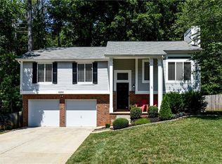 1330 Taylor Oaks Dr, Roswell, GA 30076