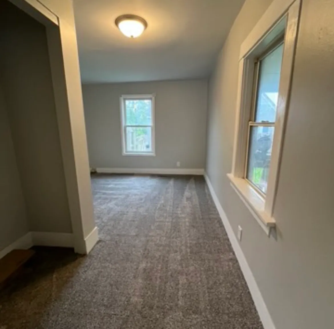 3 bed, 1396 sqft, $1,500 — Photo 2
