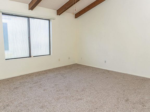4th image of 412 W 37th St
