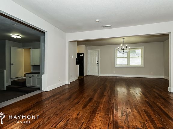 5th image of 2619 Globe Ave