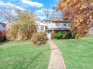 75 Hicks Lane, Great Neck, NY 11024