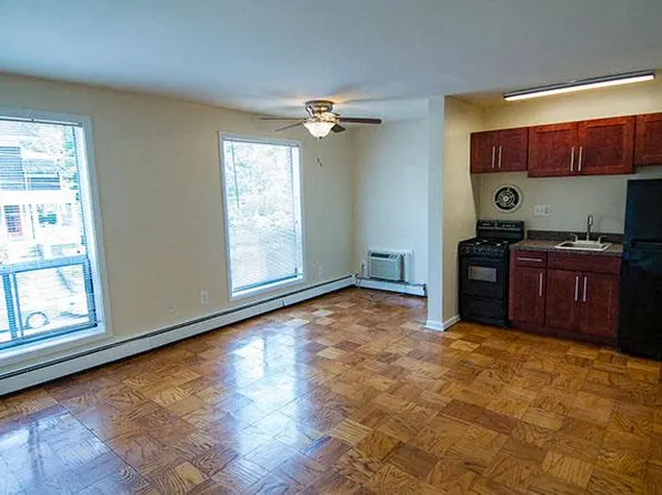 Dore Apartments, 2756 Macomb St NW #1201, Washington, DC 20008