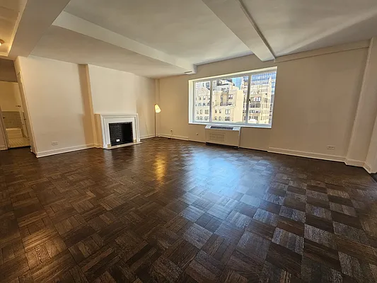 Rented by essential NEW YORK Real Estate | media 22