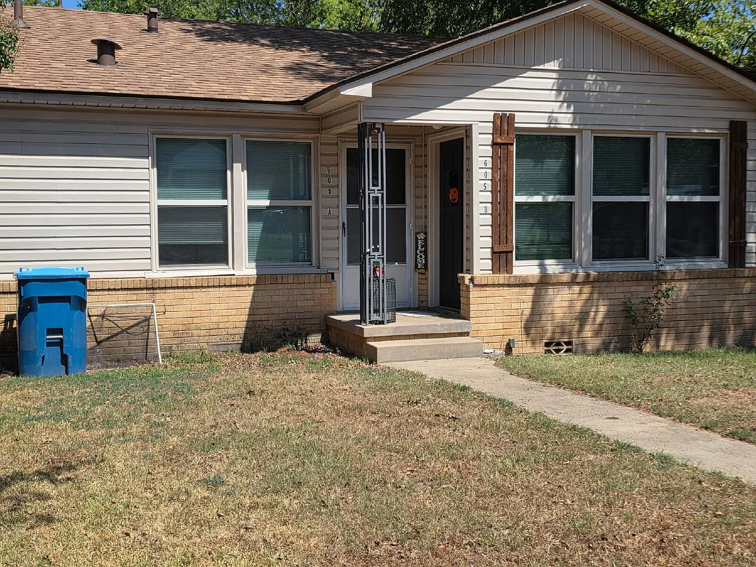 2 bed, 1.0 bath, $875 — Photo 3