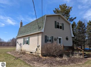 4302 Gillings Rd, Prescott, MI 48756