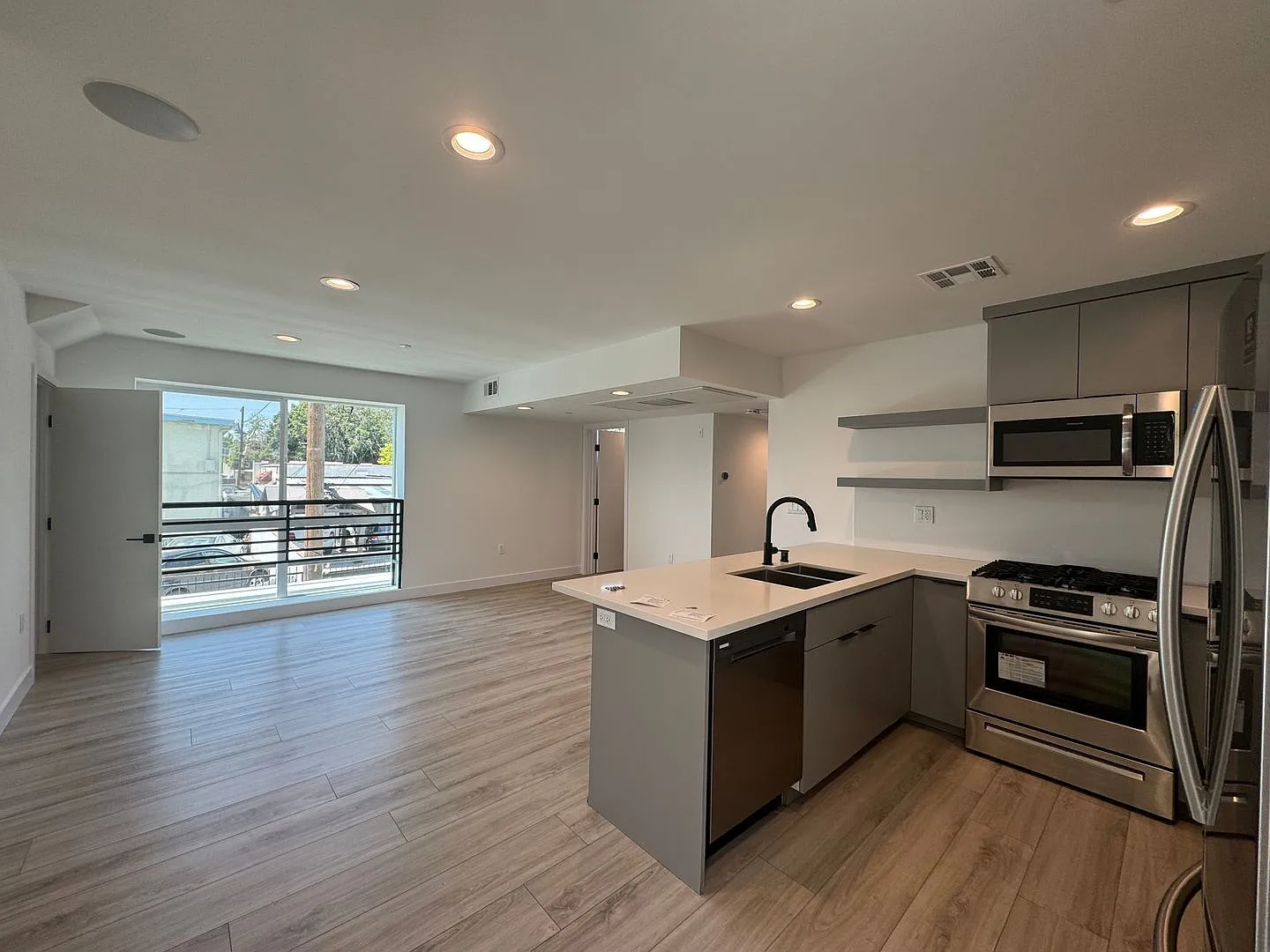 2 bed, 2.0 bath, $3,195 — Photo 1