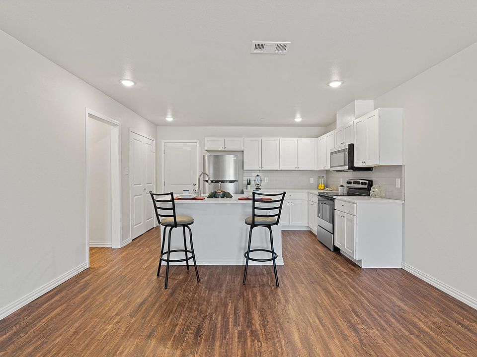 1st image of 6248 Roby Dr