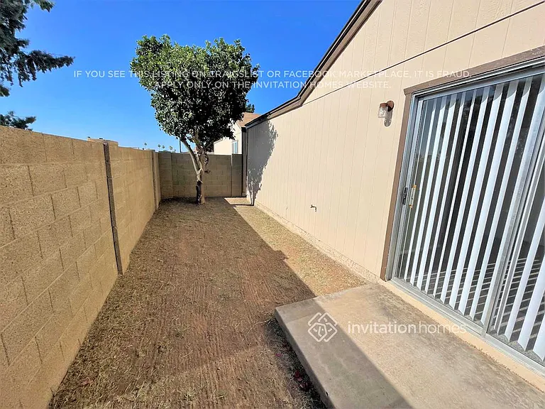 16026 S Catalina St — Photo 14