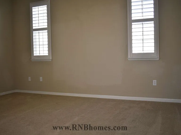 2103 Ferry Cir — Photo 13