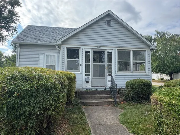 701 Alexander St, Paris, IL 61944