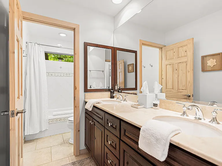 4095 Birchmont Trl — Photo 26