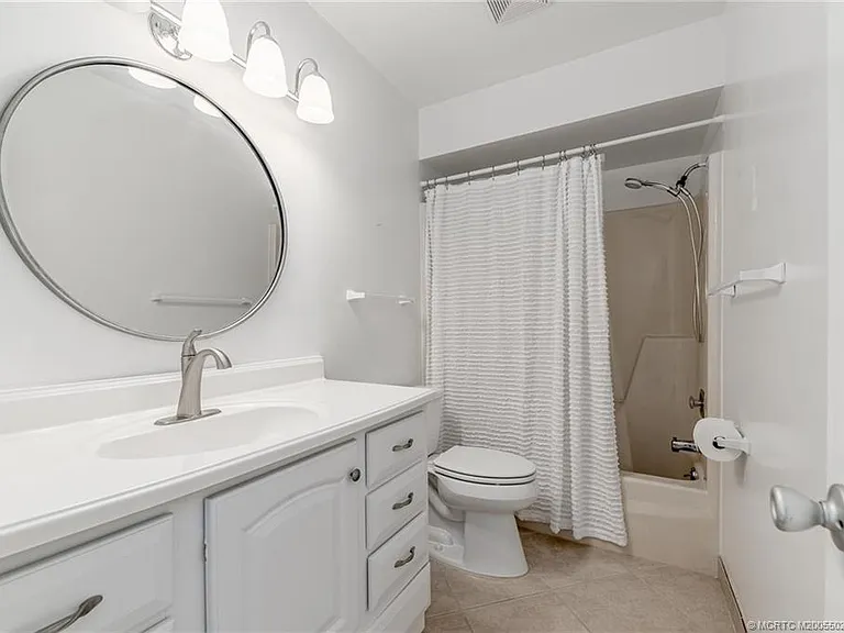 1225 NW 21st St #8-815 — Photo 14