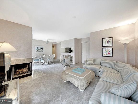 2nd image of 39241 Evergreen Cir Unit 10004